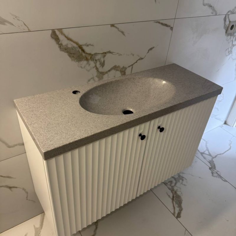 Навесная тумба в ванную комнату Вариант №1